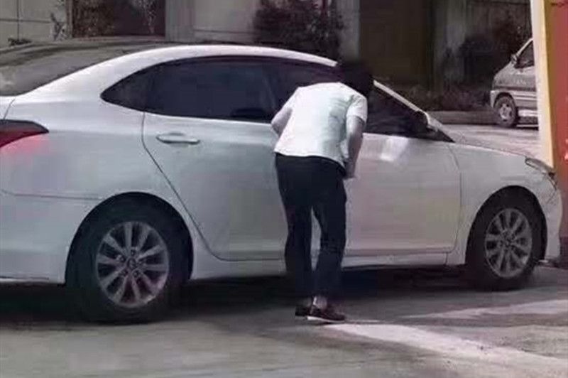 银行员工为完成ETC业绩达标，每天都发朋友圈