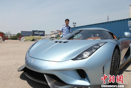 外贸公司为逃税走私两辆罕有超跑 被海关查获总价值2525万元