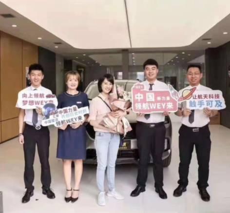 西安奔驰维权女车主喜提WEY-VV7！国产品牌终于崛起